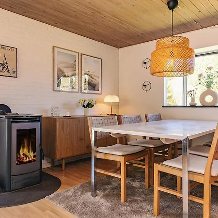 度假居 6 Person In Vaeggerlose Bøtø By