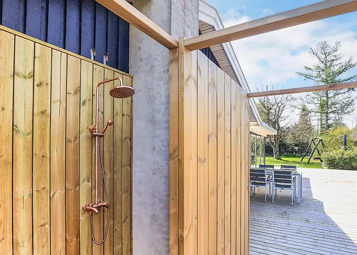 6 Person In Vaeggerlose Bøtø By