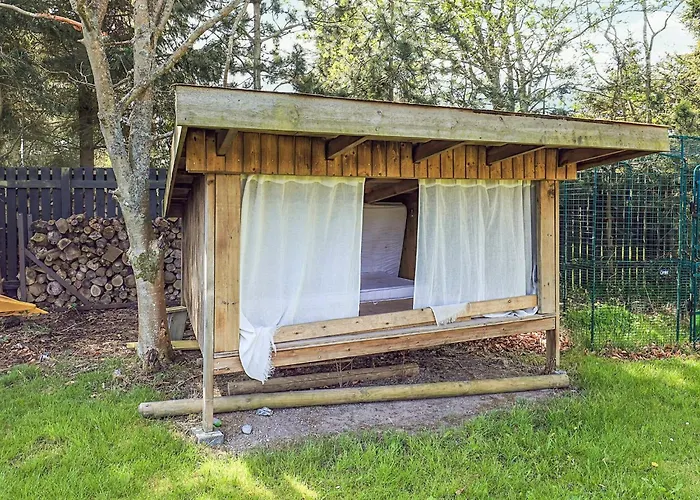 6 Person In Vaeggerlose * Bøtø By